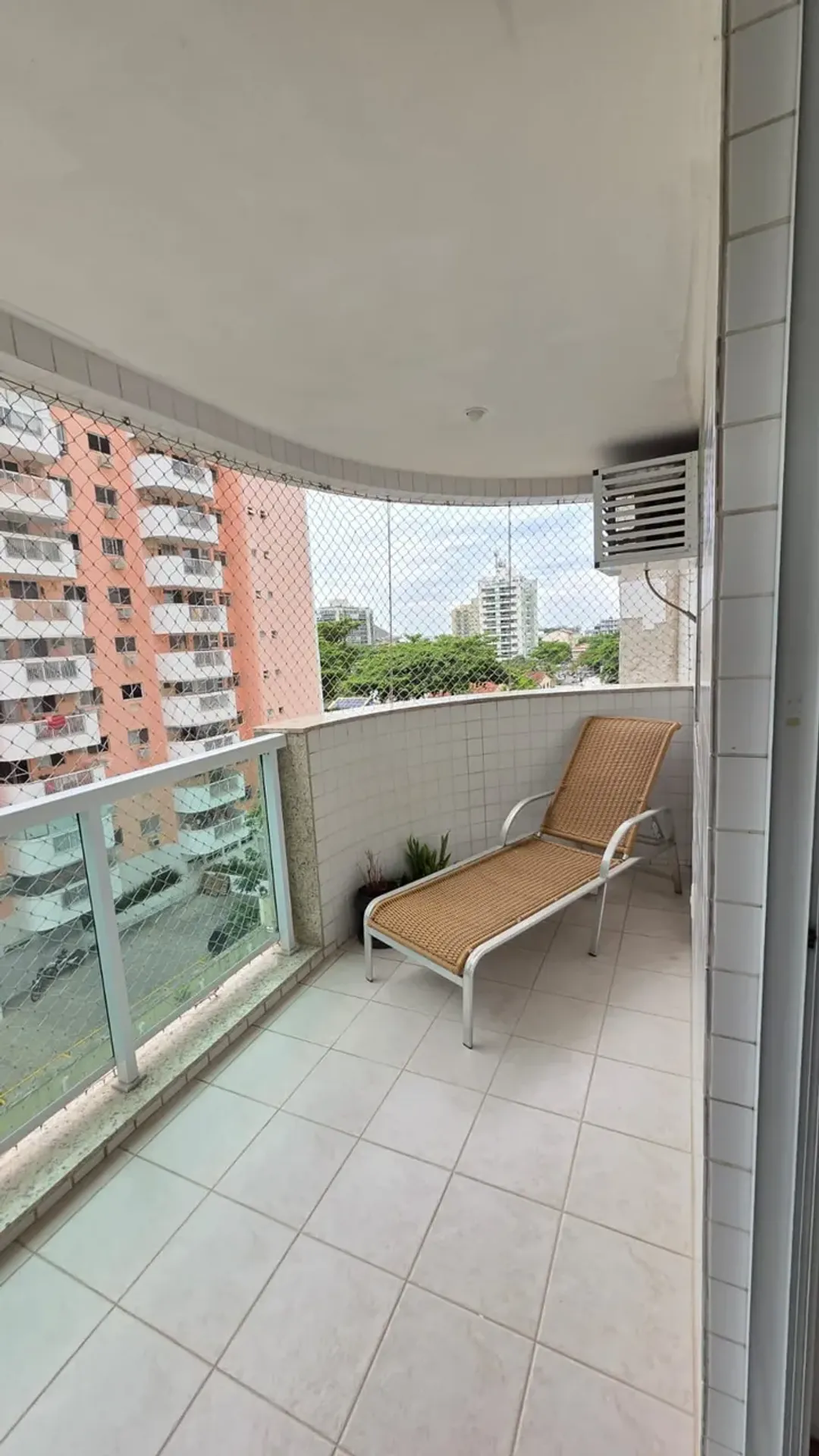 Apartamento mobiliado com 2 quartos e 3 banheiros — photo 4