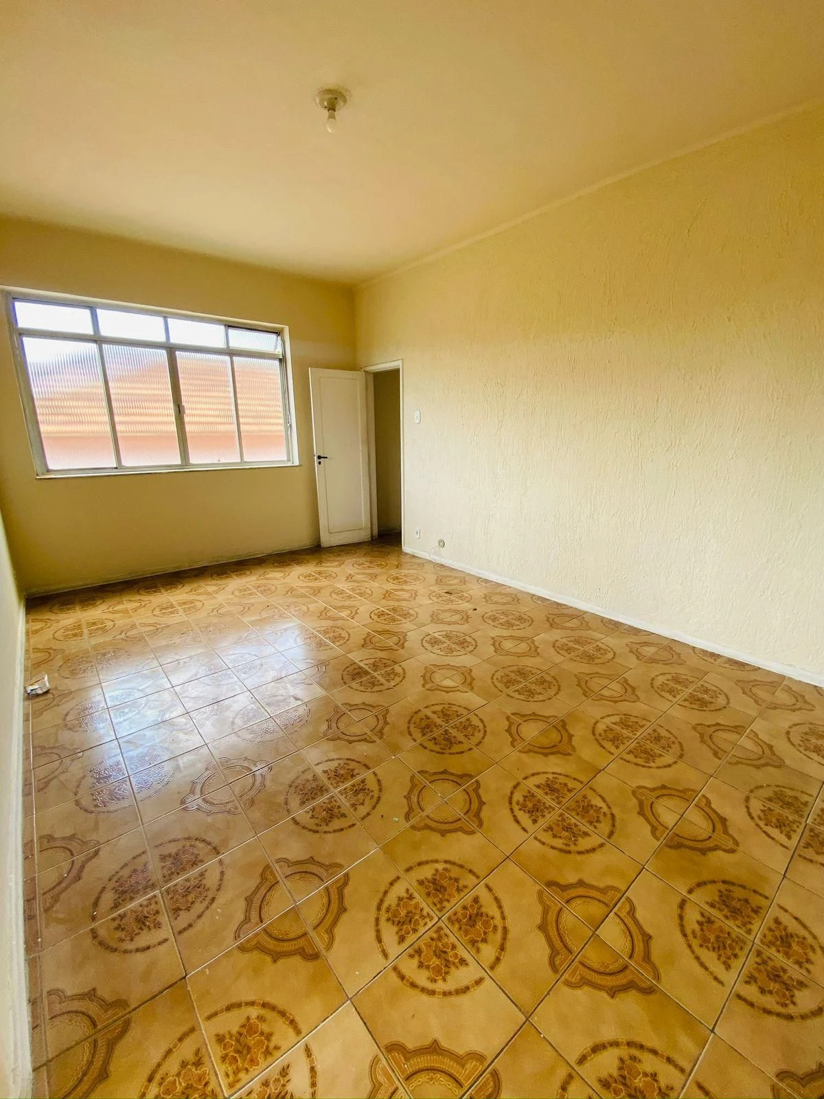 2-bedroom unfurnished apartment with 1 bathroom — photo 17