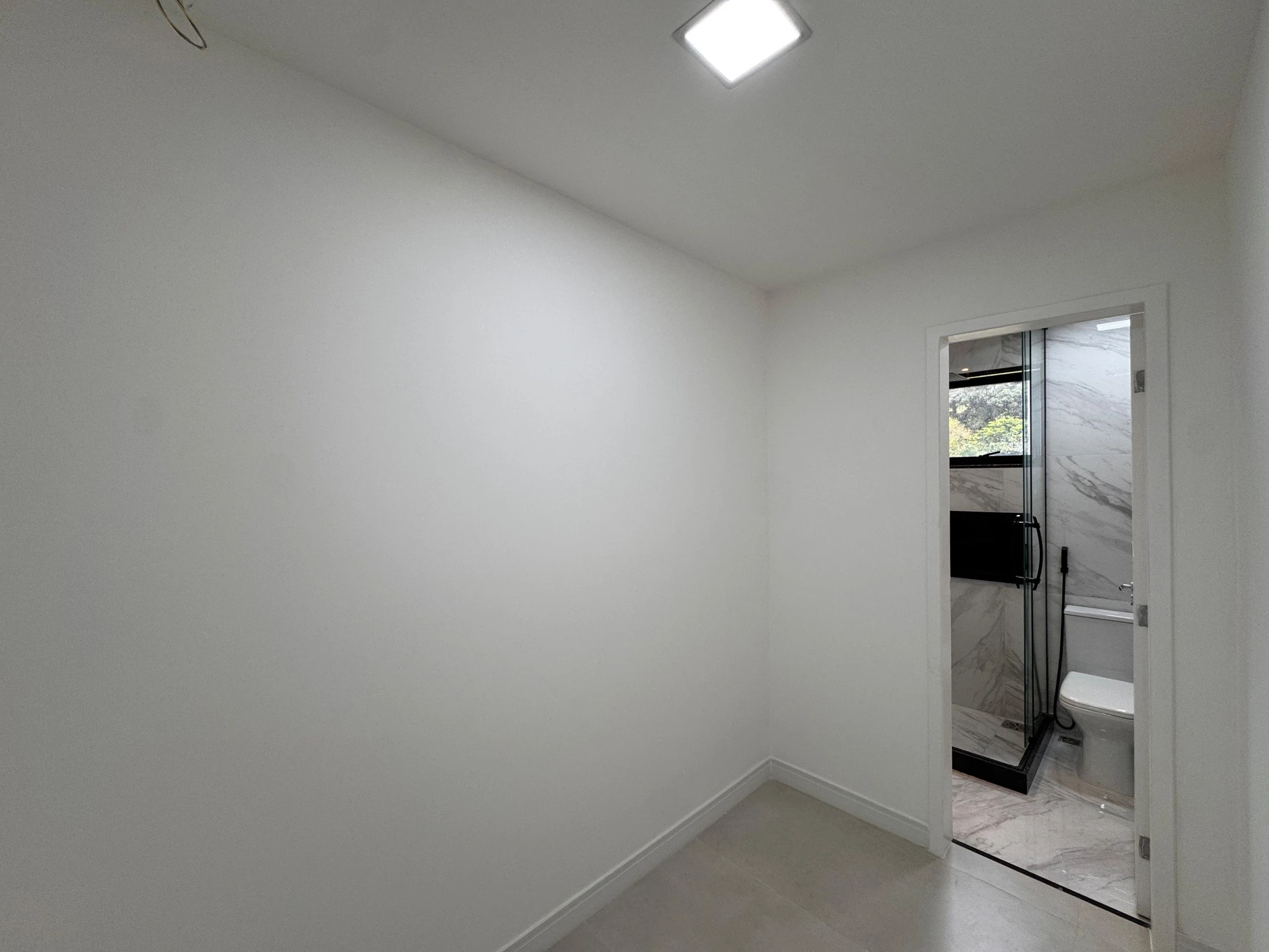 Condo house with 4 en-suite bedrooms and private yard — photo 70