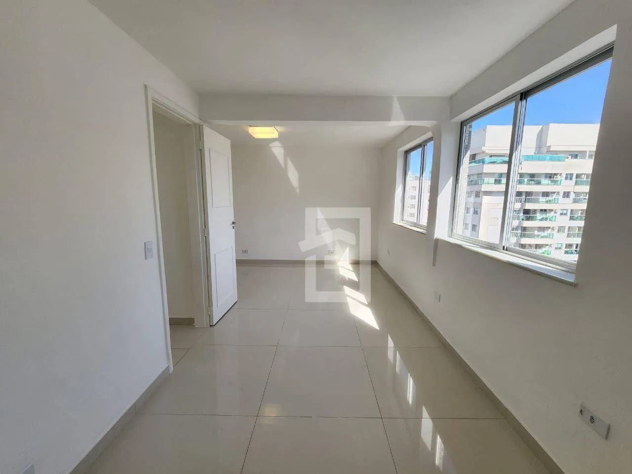 Duplex penthouse with 2 bedrooms and 4 bathrooms, 197 m² — photo 13