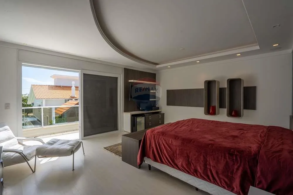 House with 7 en-suite bedrooms and balcony — photo 45