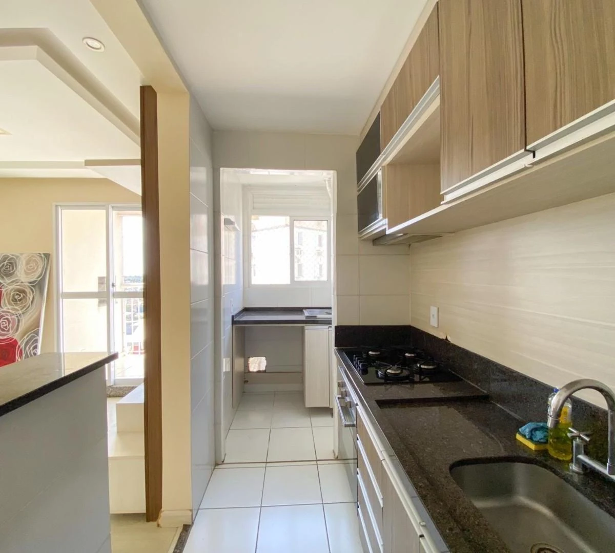 Квартира 56 м² із заскленим балконом та робочим місцем — photo 12