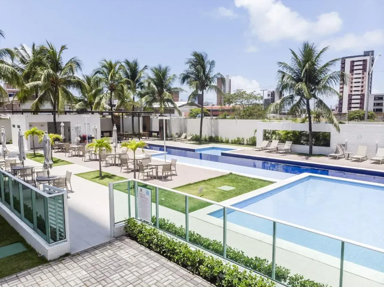 Apartamento de 2 quartos em condomínio com academia — photo 18