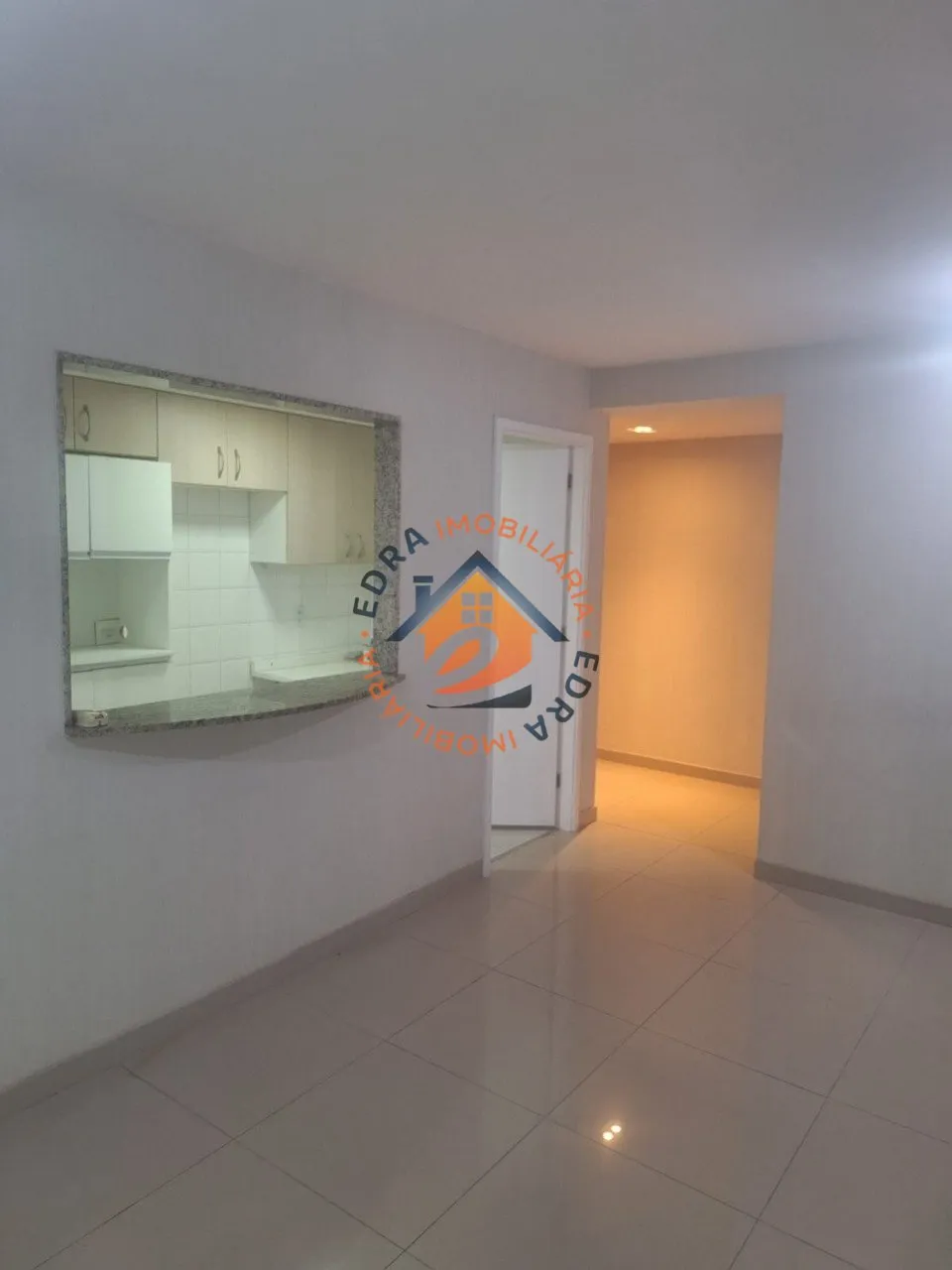 Rental apartment with balcony and 2 bedrooms — photo 12