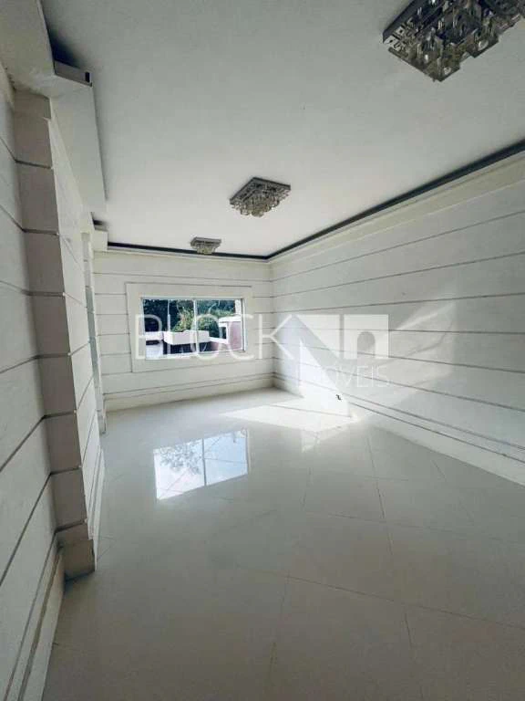 Furnished house with 6 en-suite bedrooms and 7 baths — photo 11