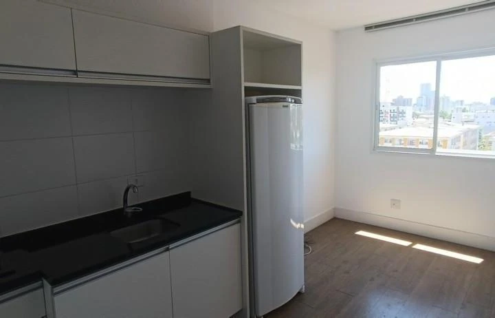 Furnished 38 m² apartment with open-plan kitchen — photo 2