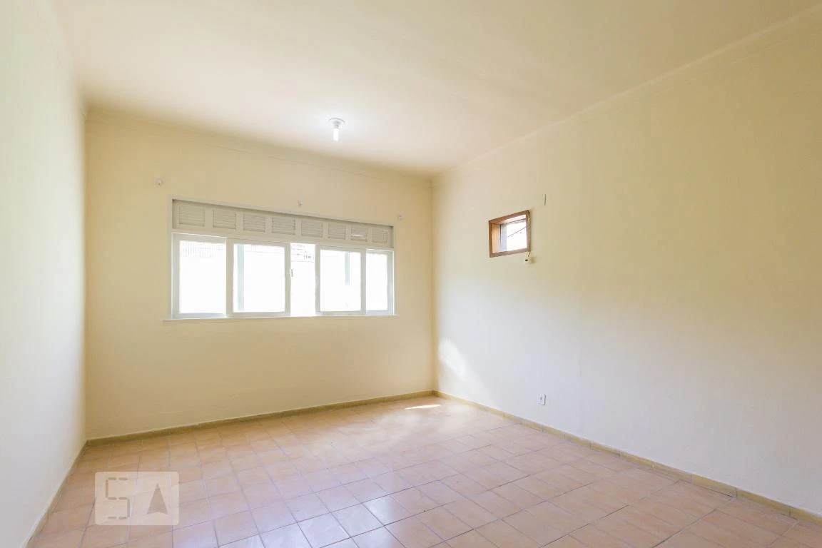 House, 200 m², with a grill on the balcony — photo 32