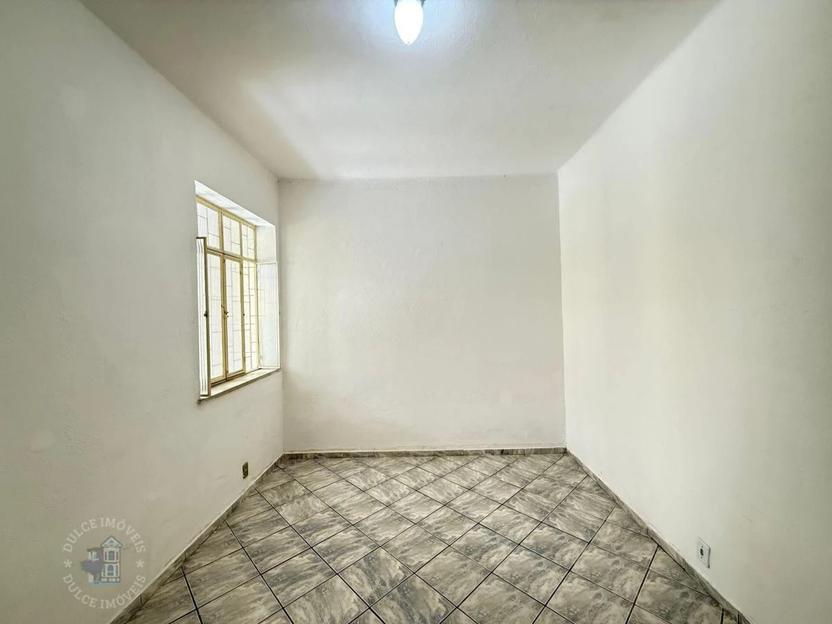 Unfurnished 1-bedroom house with an electric shower — photo 13