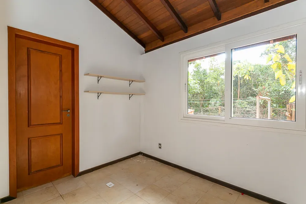 Ванна и 4 спальни: дом 350 м² — photo 8