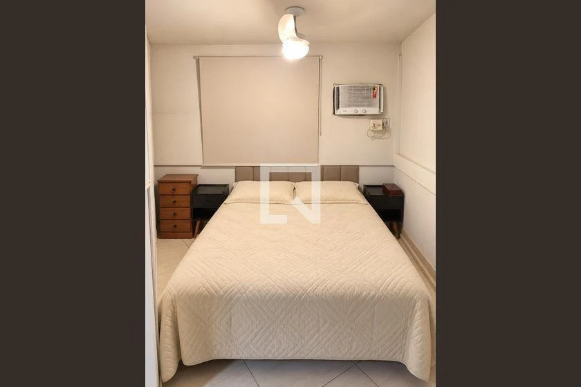 Walk-in closet in a 2-bedroom apartment, 63 m² — photo 3