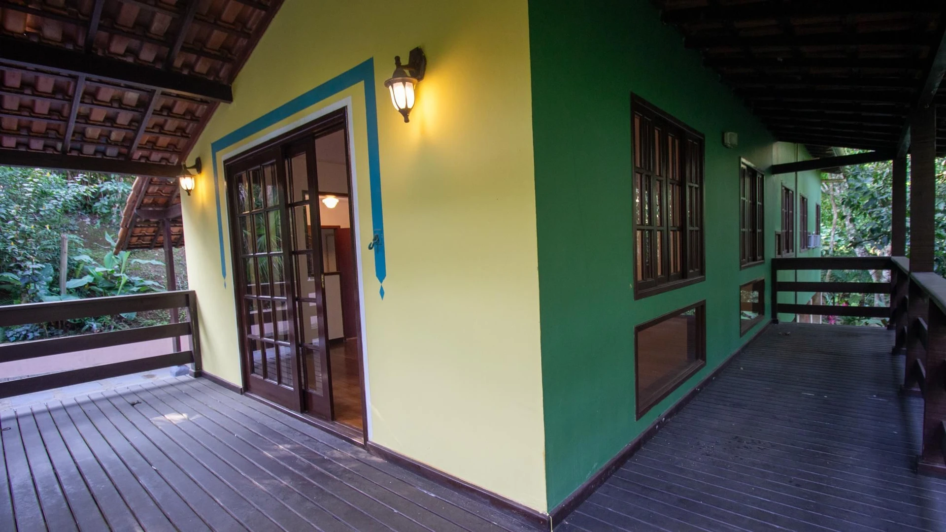 Casa com 4 quartos e 4 banheiros, com 3 vagas — photo 2