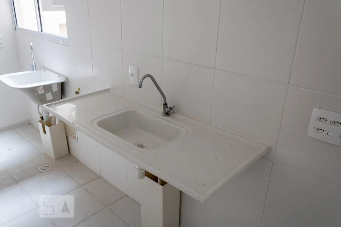 Apartamento sem mobília com 2 quartos e área de serviço — photo 15