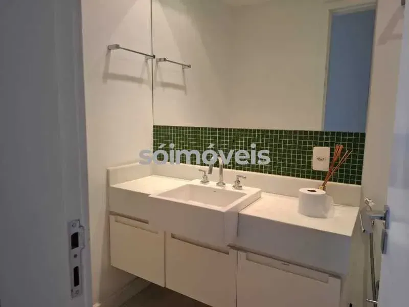 Apartamento mobiliado com 1 quarto e 3 banheiros — photo 13