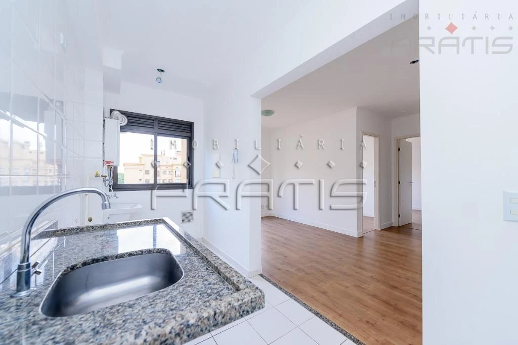 Apartamento com 2 quartos e suíte, 2 banheiros e 1 vaga