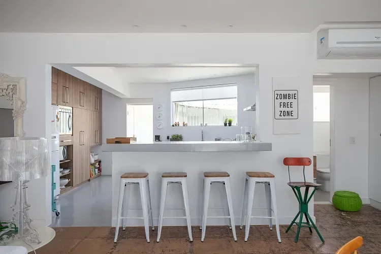 Furnished apartment with 3 bedrooms and an open-plan kitchen — photo 3