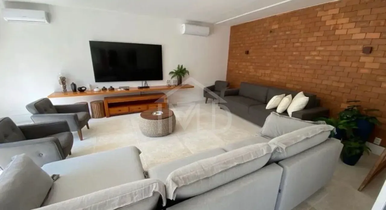 Мебльований будинок 500 м² з 4 спальнями-сюїтами — photo 35