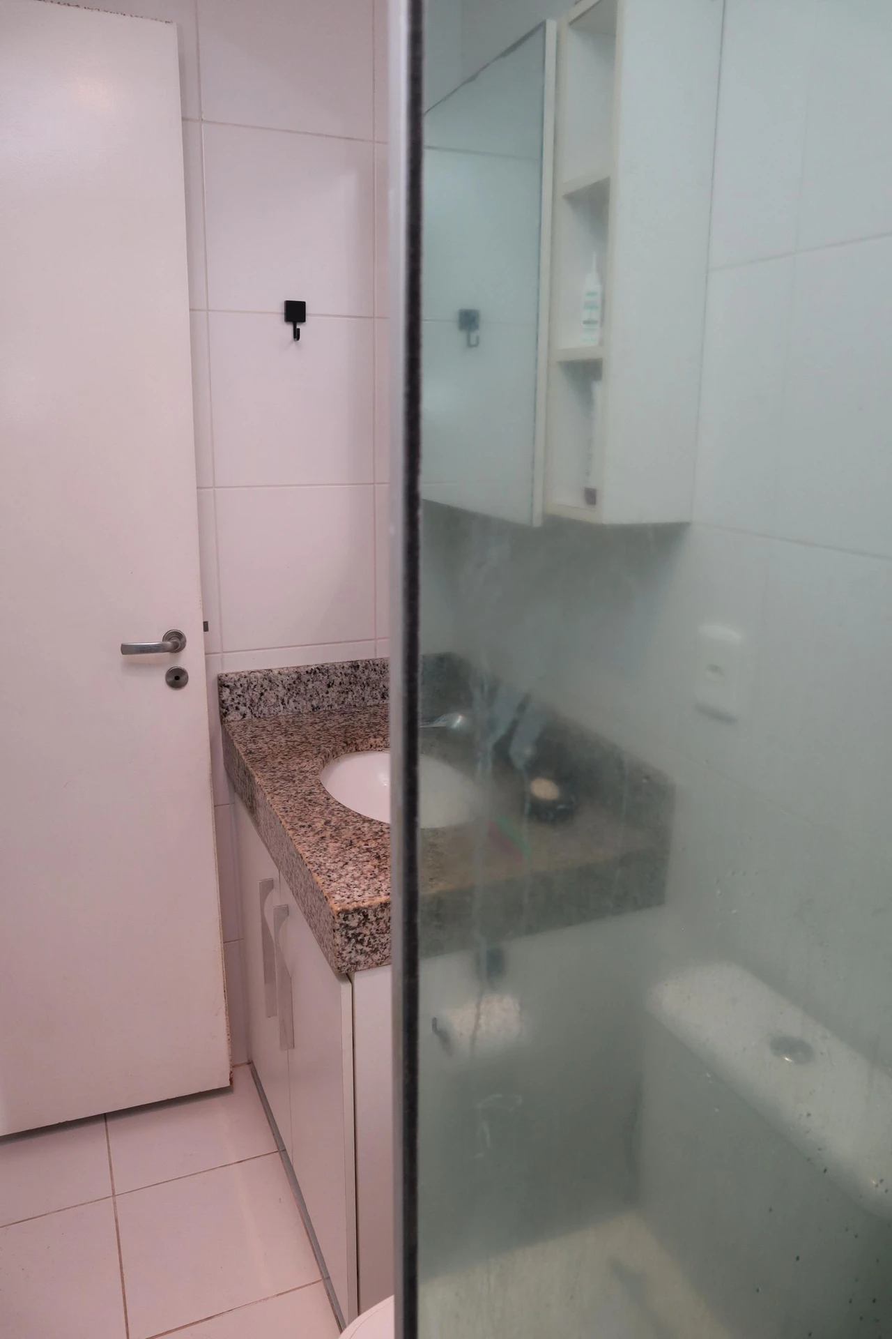 2-bedroom apartment with a mountain view — photo 49