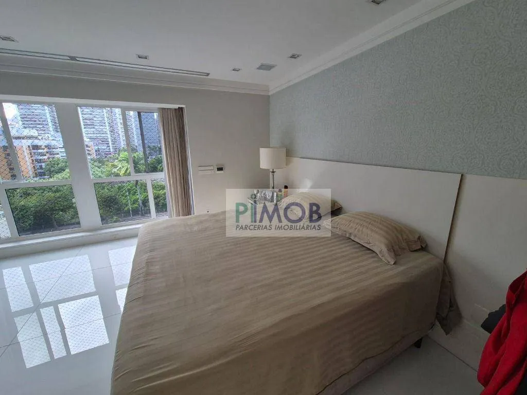 Furnished duplex penthouse with 3 bedrooms and 256 m² — photo 84
