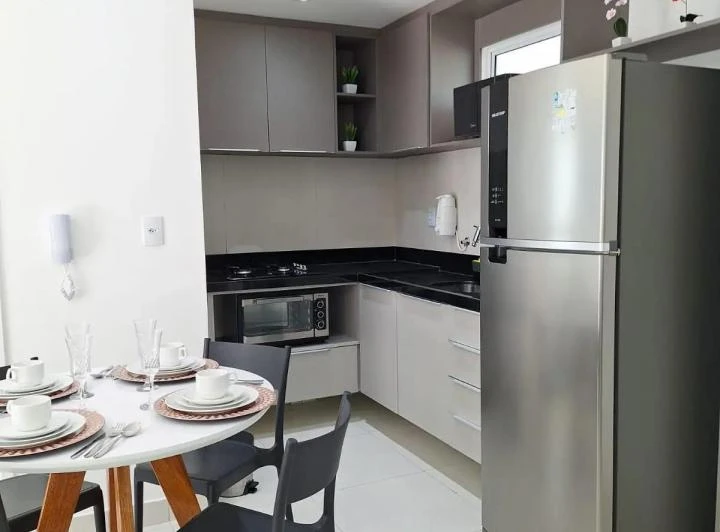 Apartamento mobiliado com 2 suítes e varanda gourmet — photo 2