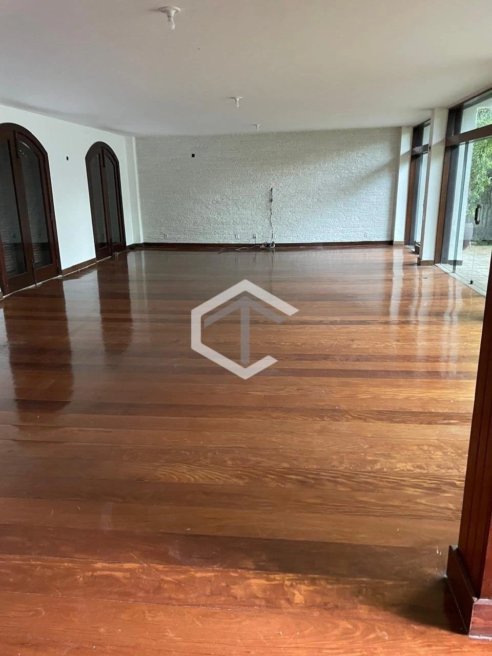 Casa com 5 suítes e 7 banheiros, 6 vagas — photo 16