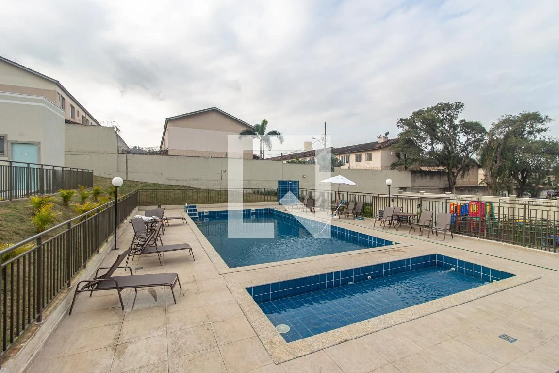 2-bedroom apartment in a building with a pool — photo 11