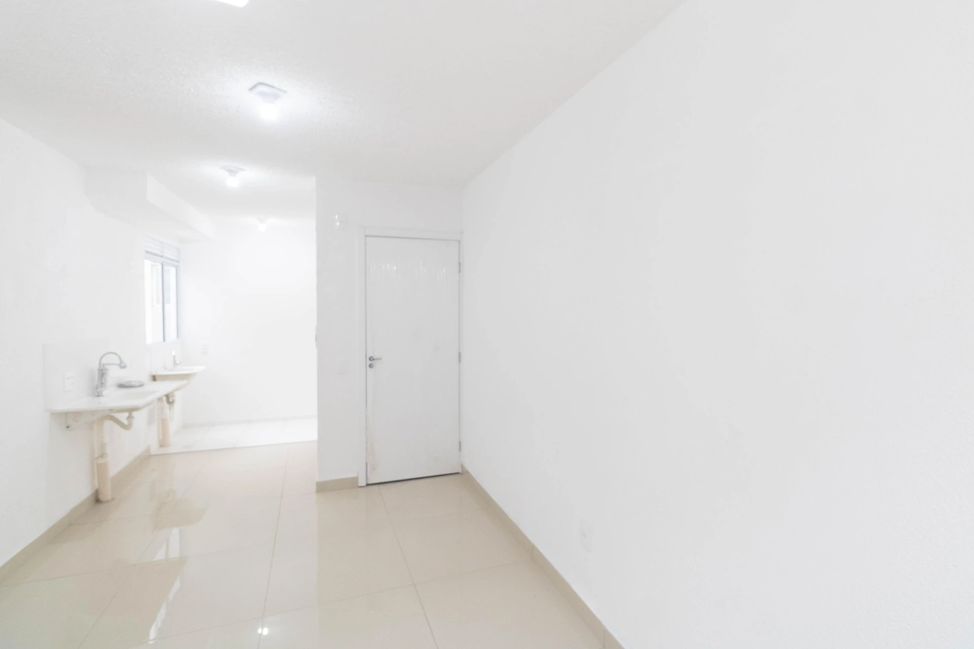 2-bedroom apartment with 1 bathroom and no parking — photo 25