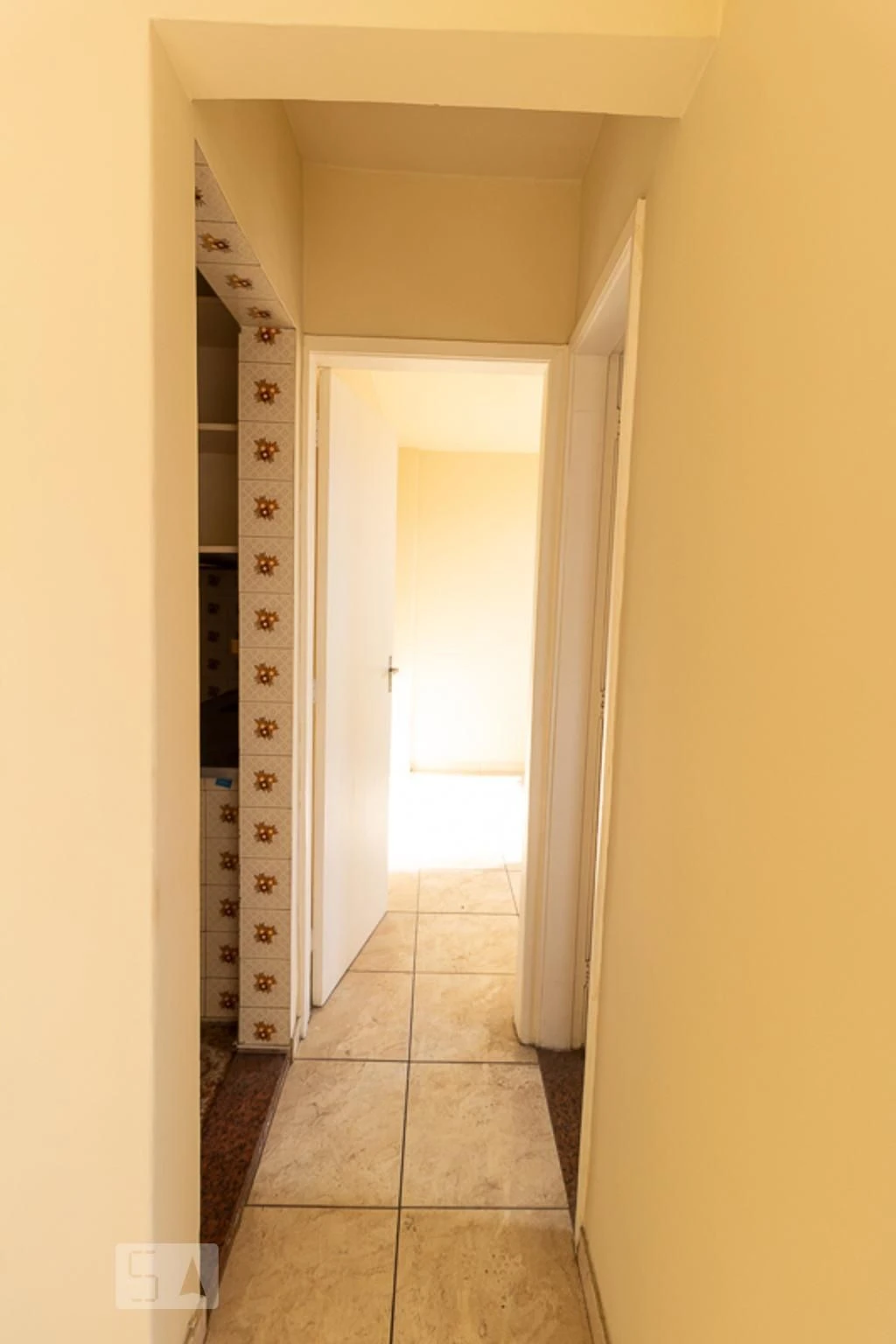 1-bedroom unfurnished apartment with a balcony and no parking — photo 16