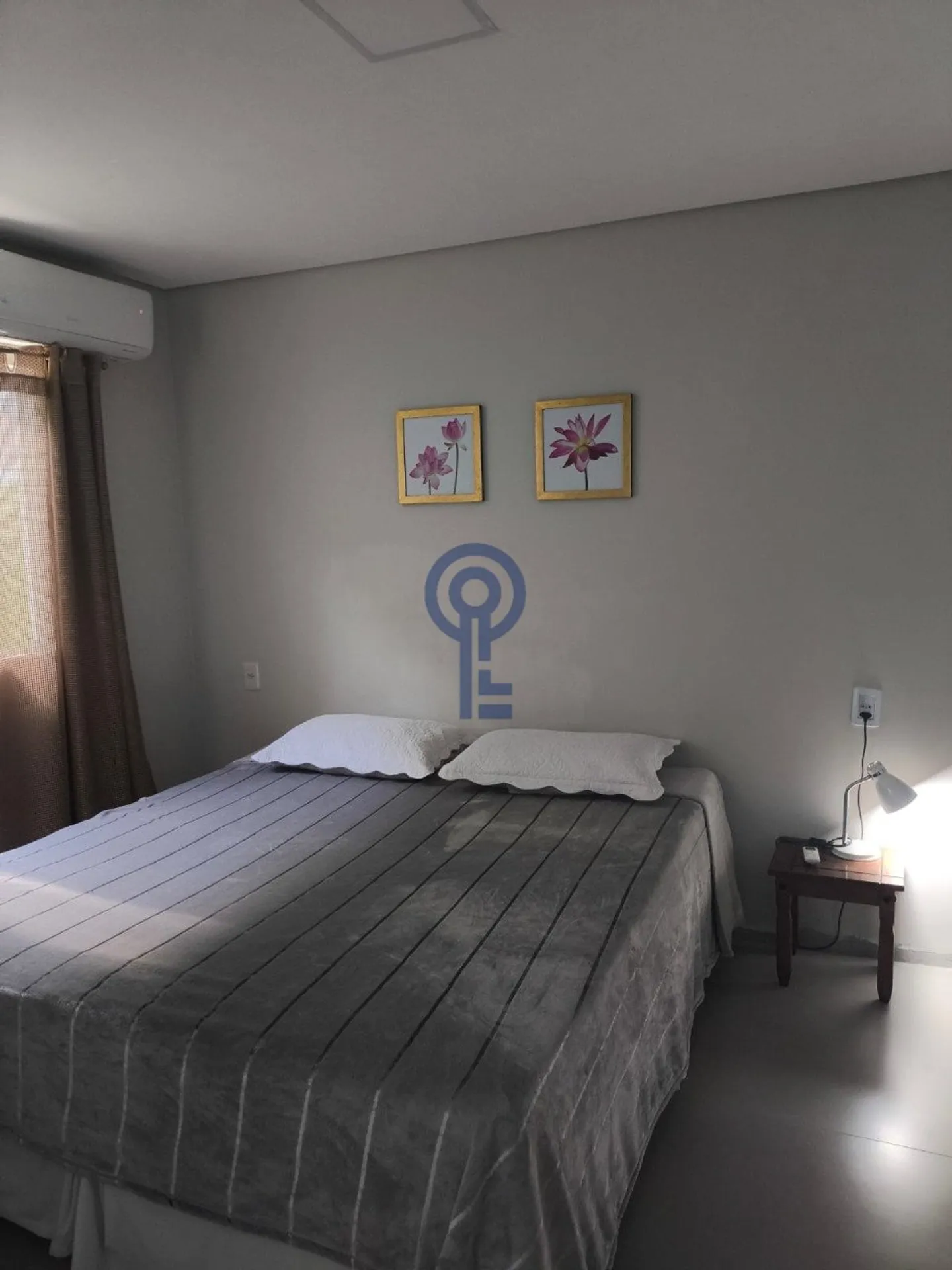 Furnished 2-bedroom house with private garden — photo 17