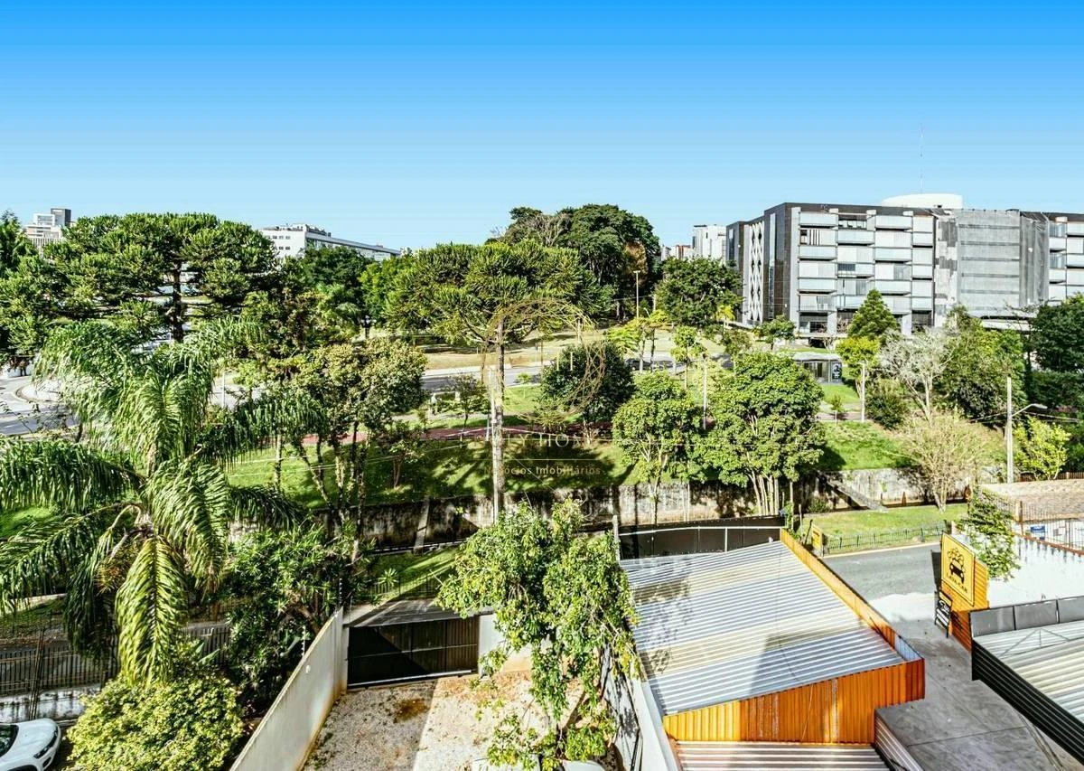 Furnished one-bedroom, 31 m² apartment in Curitiba — photo 38