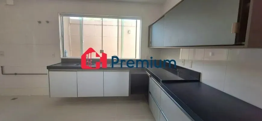 Casa para locação com 5 quartos e 5 banheiros — photo 2