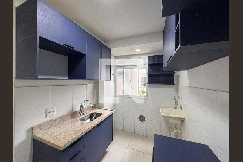 Apartamento mobiliado de 2 quartos em condomínio com piscina — photo 4