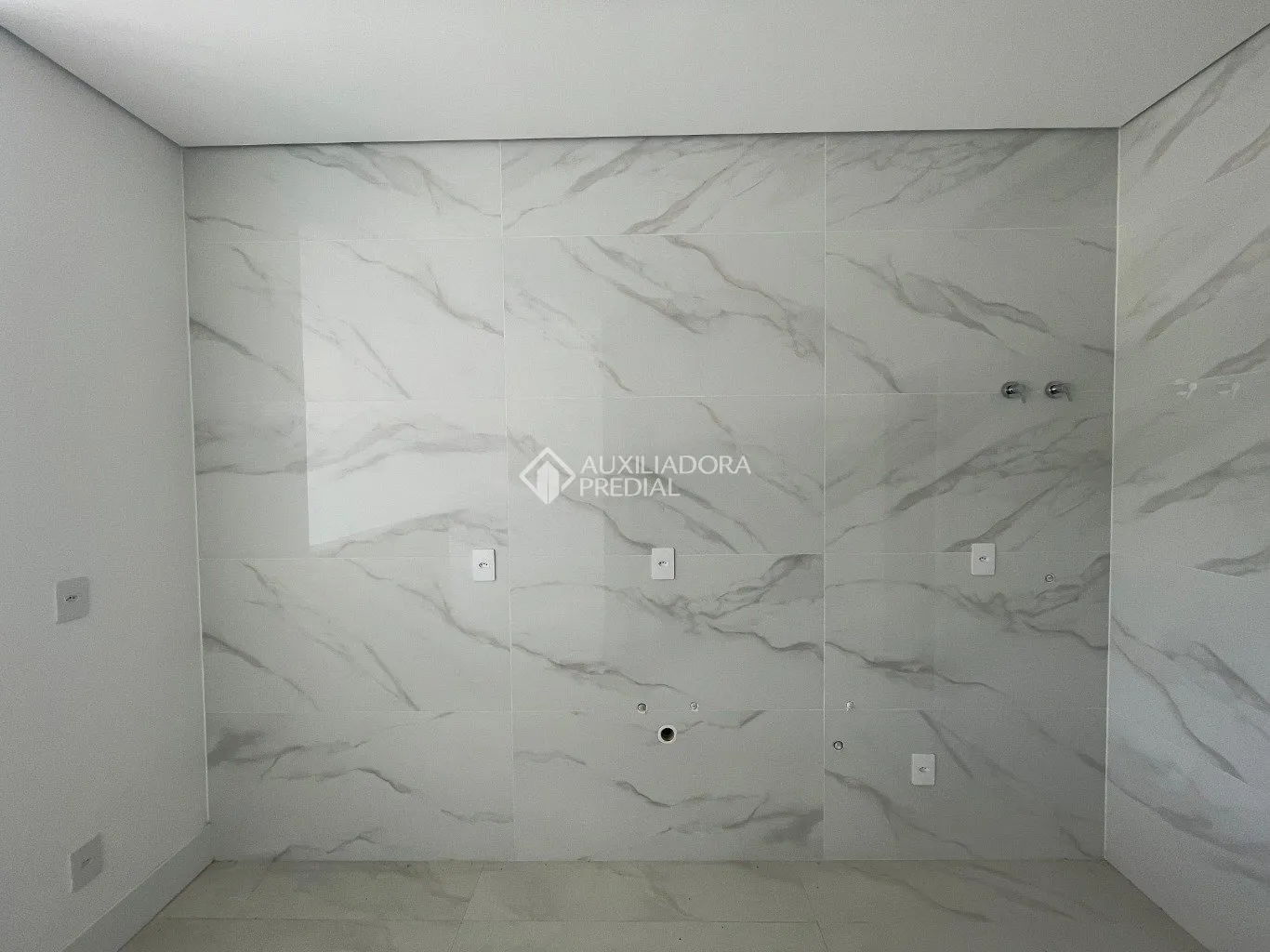 3-bedroom apartment with 159 m² and 2 parking spaces — photo 32