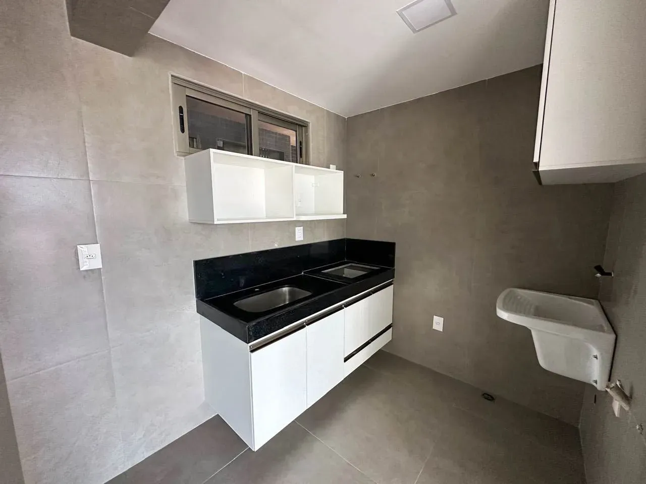 2-bedroom rental apartment with 1 en-suite — photo 4