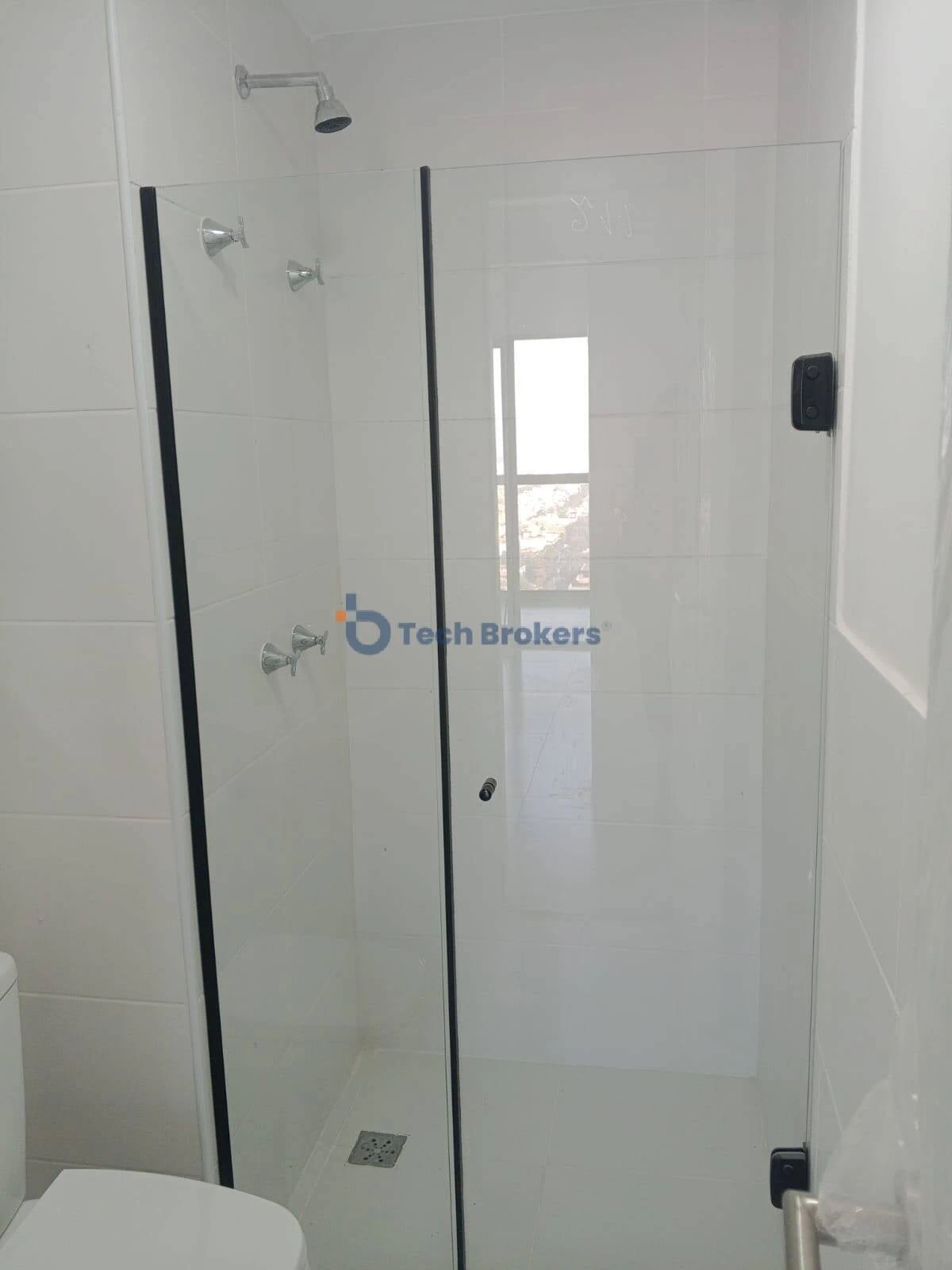 Apartment, 83 m², with a glass-enclosed balcony — photo 4