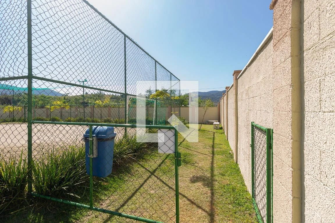 Apartamento de 2 quartos em condomínio com piscina — photo 14