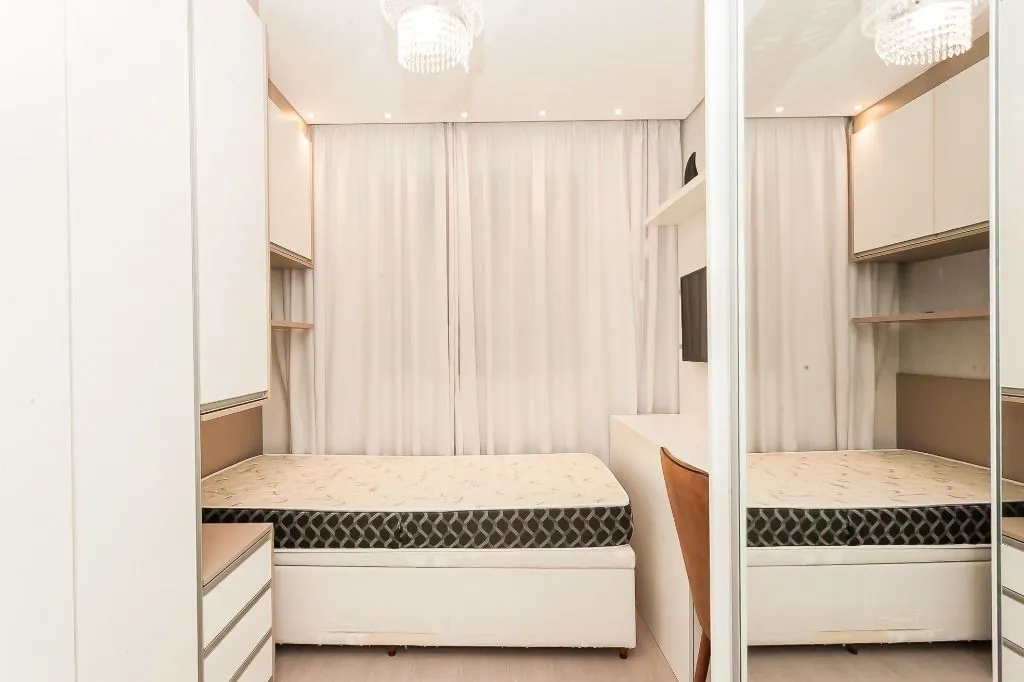 Rental apartment with 3 en-suite bedrooms and 4 baths — photo 27