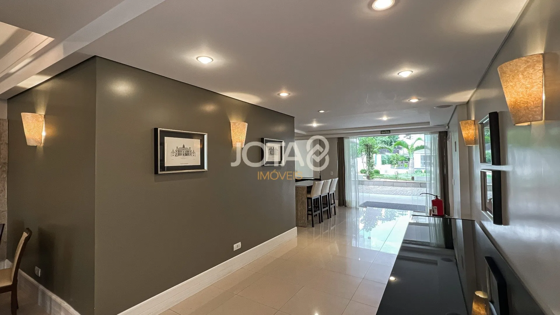 Apartamento con balcón y barbacoa privada — photo 28