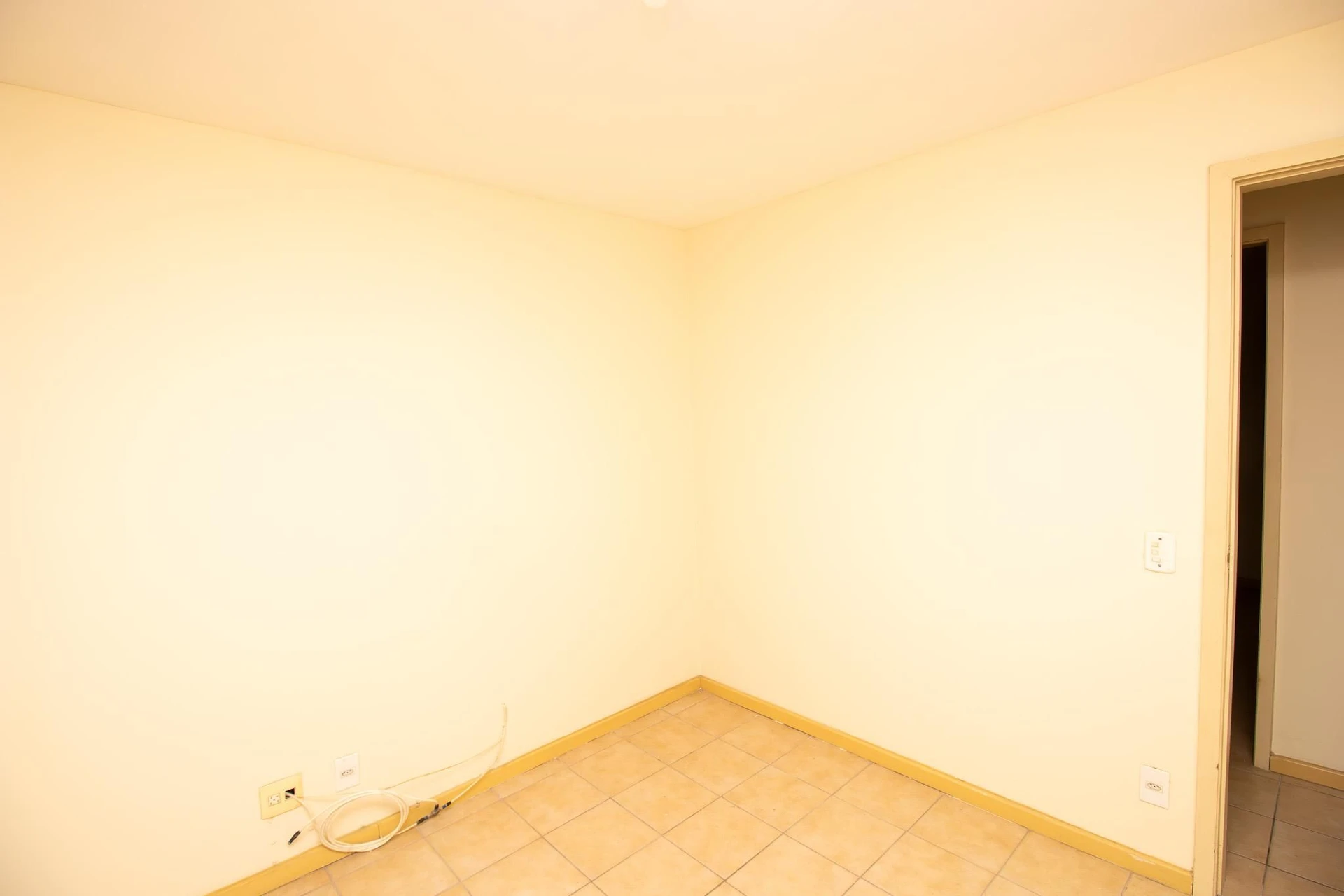 3-bedroom apartment, 1 with its own bathroom, 100 m² — photo 21