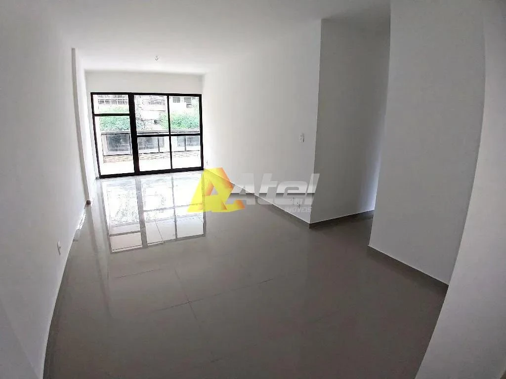 3-bedroom apartment, 1 with its own bathroom, 108 m² — photo 12