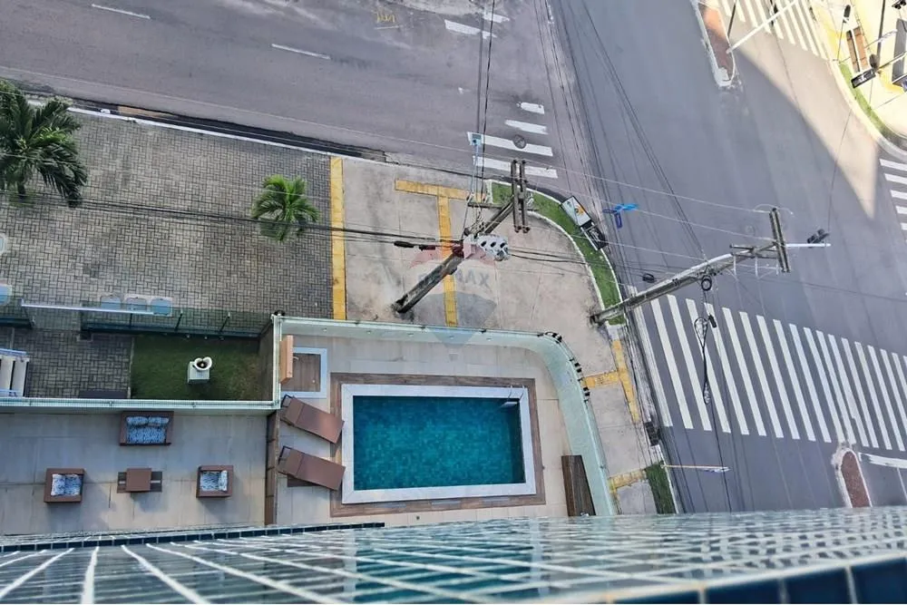 Furnished apartment, 132 m², with a glass-enclosed balcony — photo 65