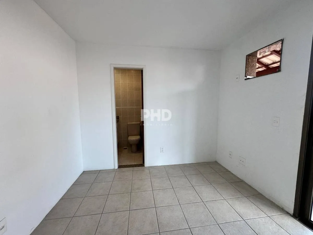 Apartment, 183 m², with a grill on the balcony — photo 35