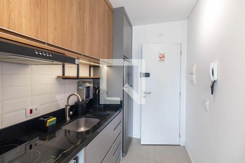 One-bedroom apartment with a home office in Curitiba — photo 10
