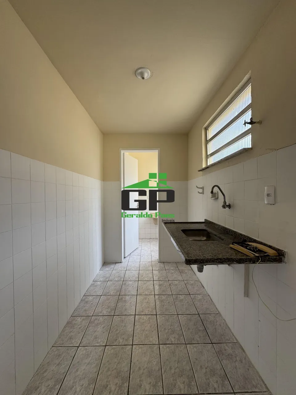 Apartamento de 2 quartos com 1 banheiro e vaga — photo 8