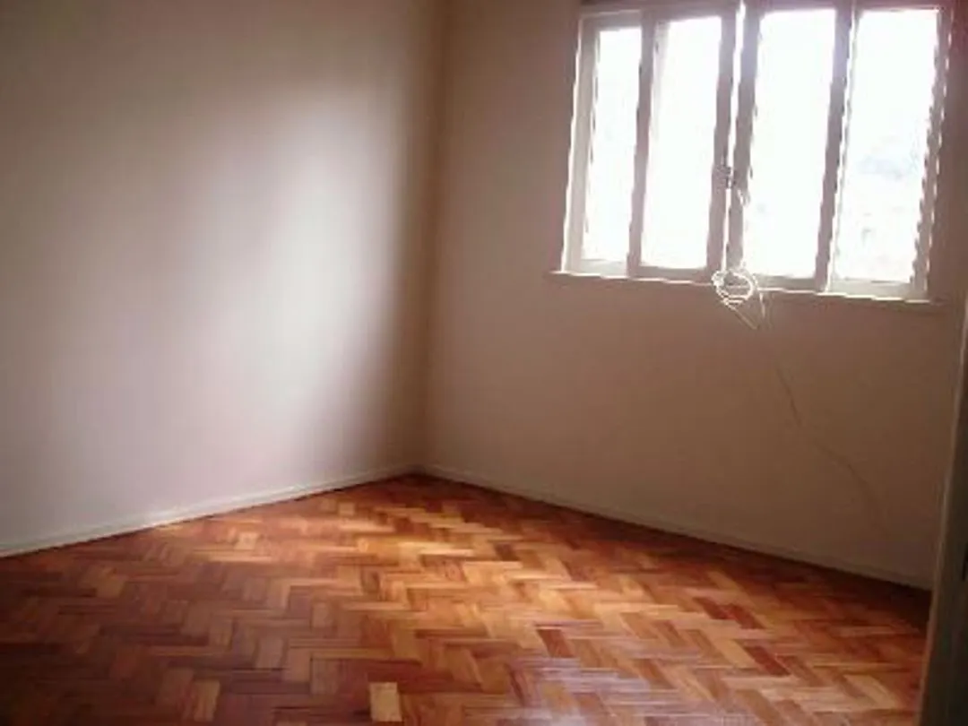 Apartment, 68 m², with wood or laminate floors — photo 8