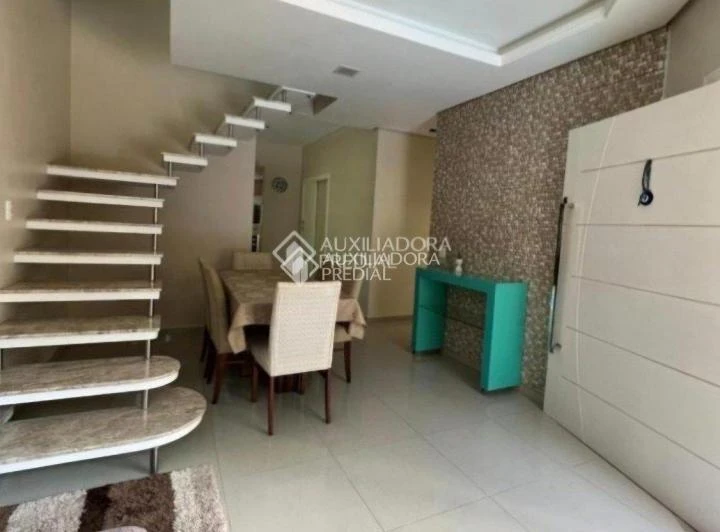 Casa amueblada de 3 dormitorios con 180 m² — photo 3