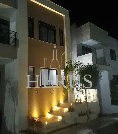 Будинок на 5 спалень з 4 ванними кімнатами та 4 авто, 314 м² — photo 11
