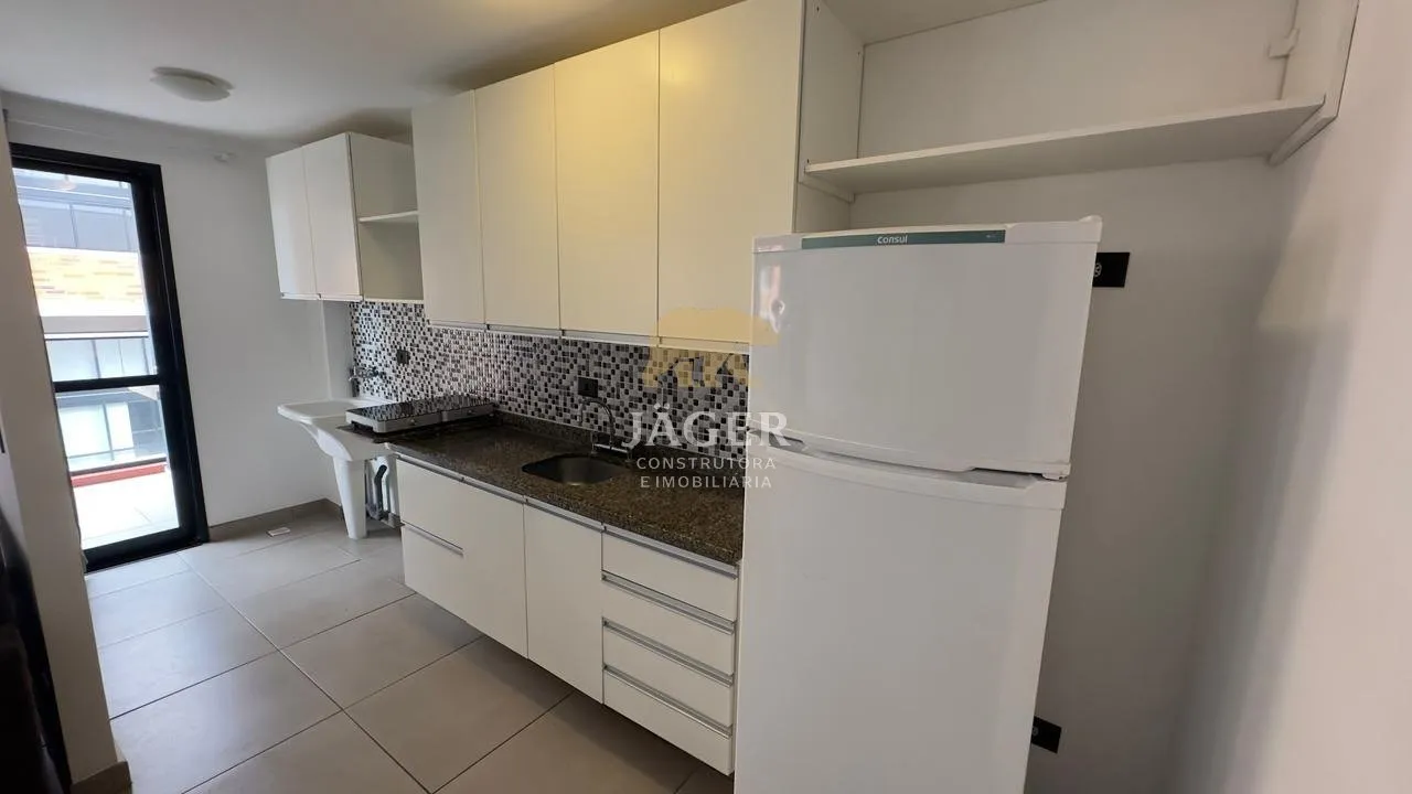 Apartamento mobiliado de 1 quarto com cozinha aberta — photo 2