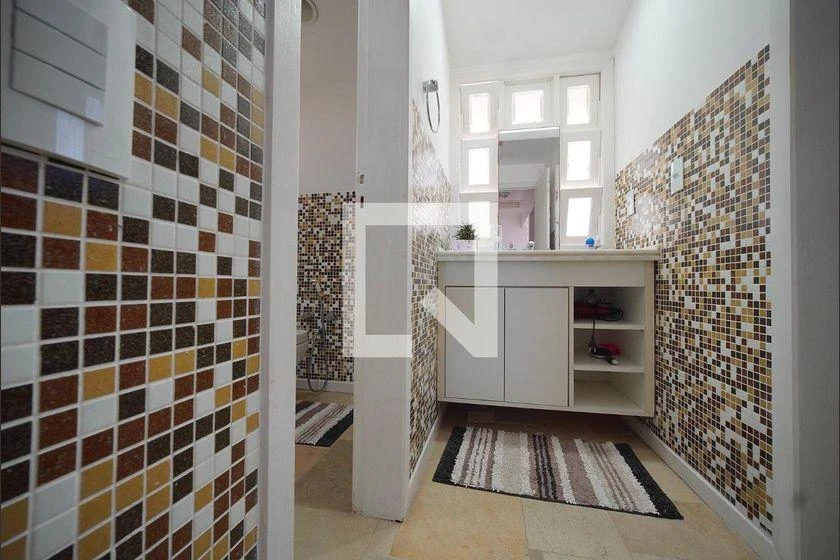 Furnished house with private garden and BBQ — photo 32