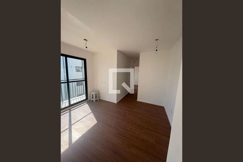 Apartment, 42 m², with wood or laminate floors — photo 4
