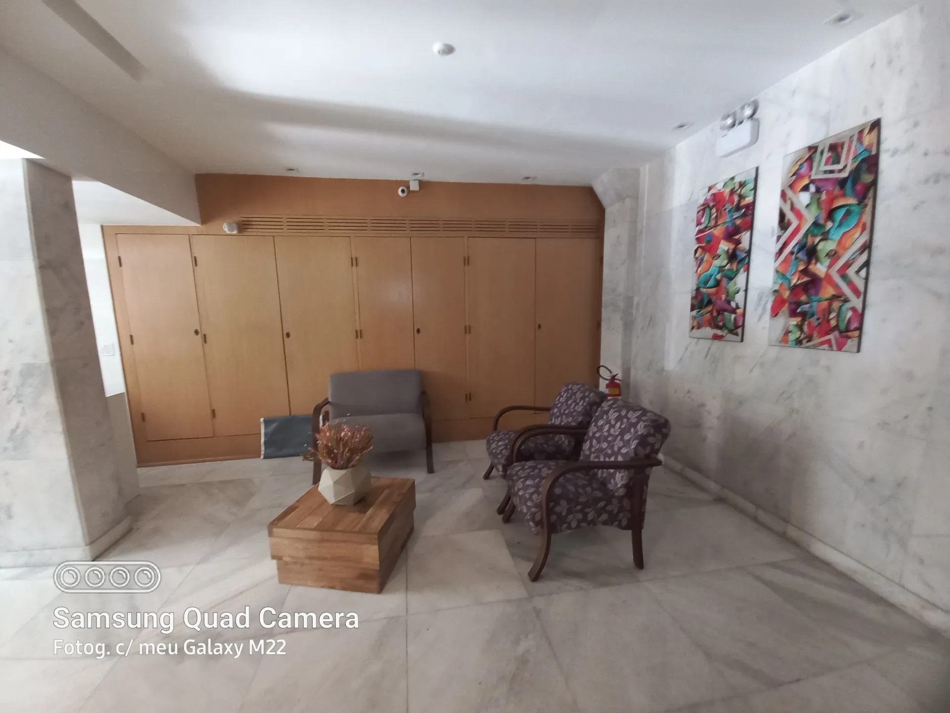 Apartment on the 1st floor with wood or laminate floors — photo 6